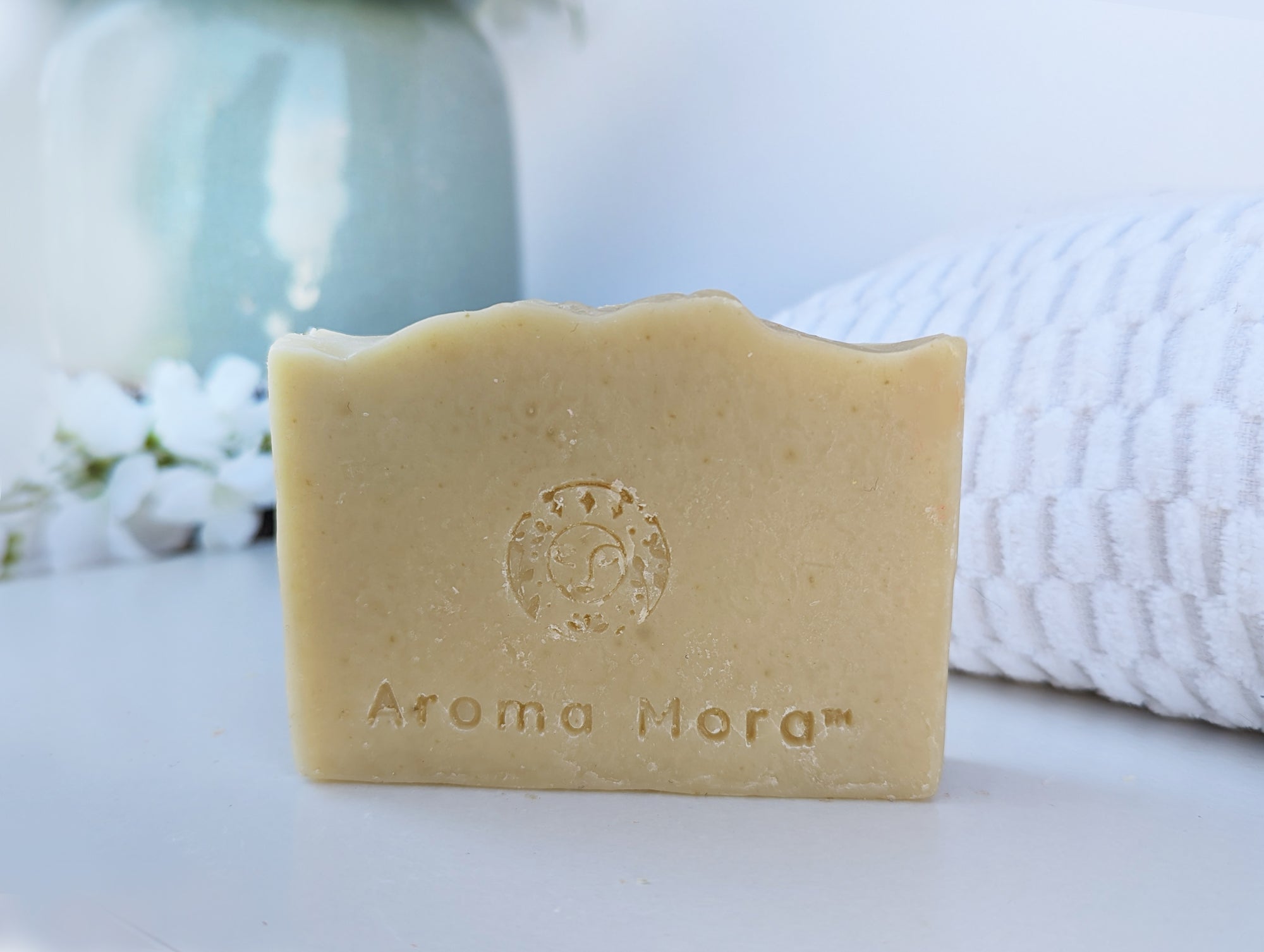 Charming Shave | Natural Soap |Bentonite Clay and chamomile