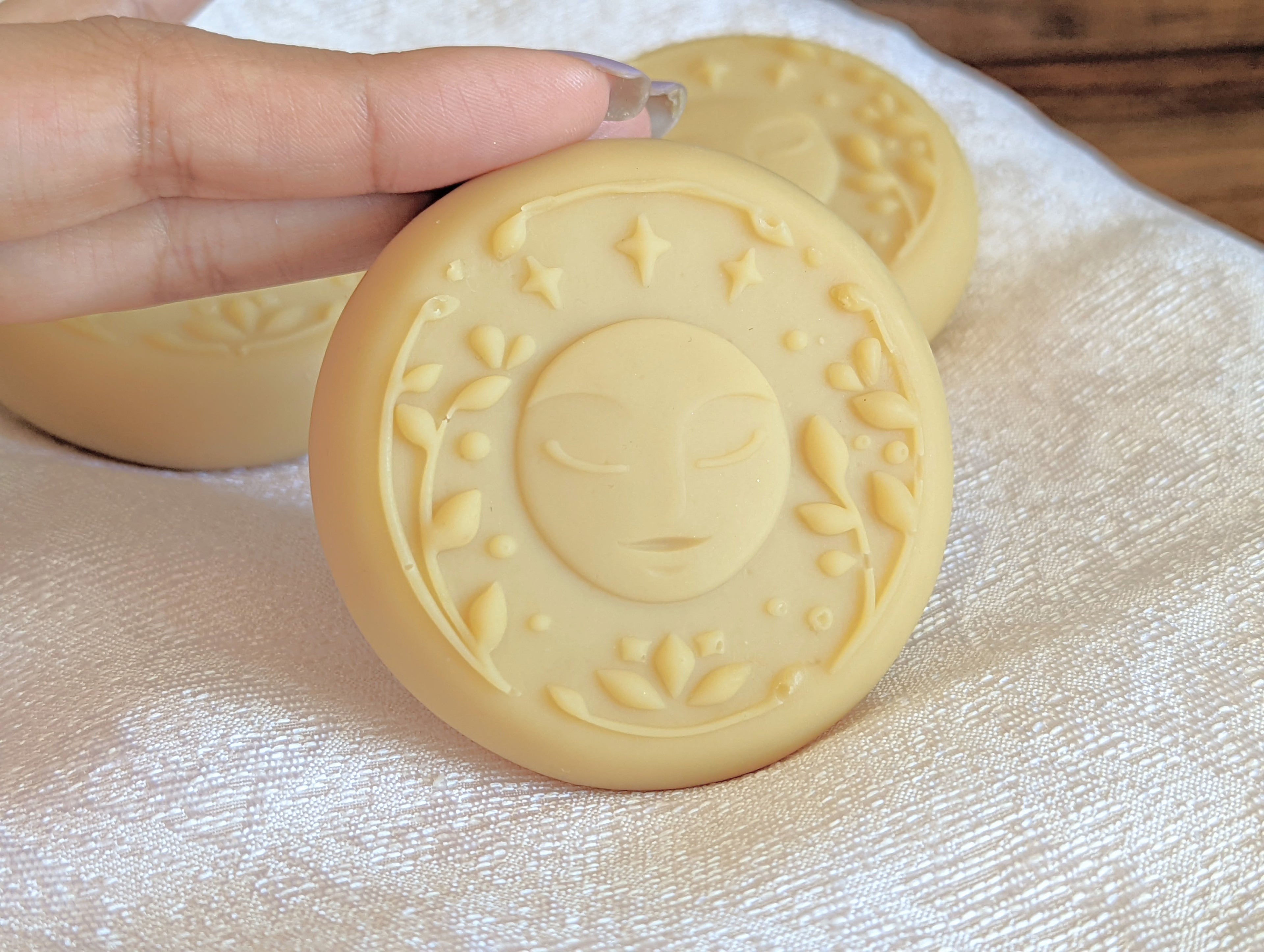 Facial Healing | Natural Soap | Tea tree and Karanja oil