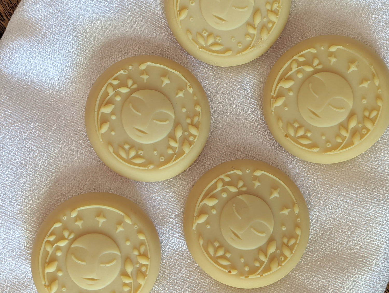 Facial Healing | Natural Soap  | Tea tree and Karanja oil